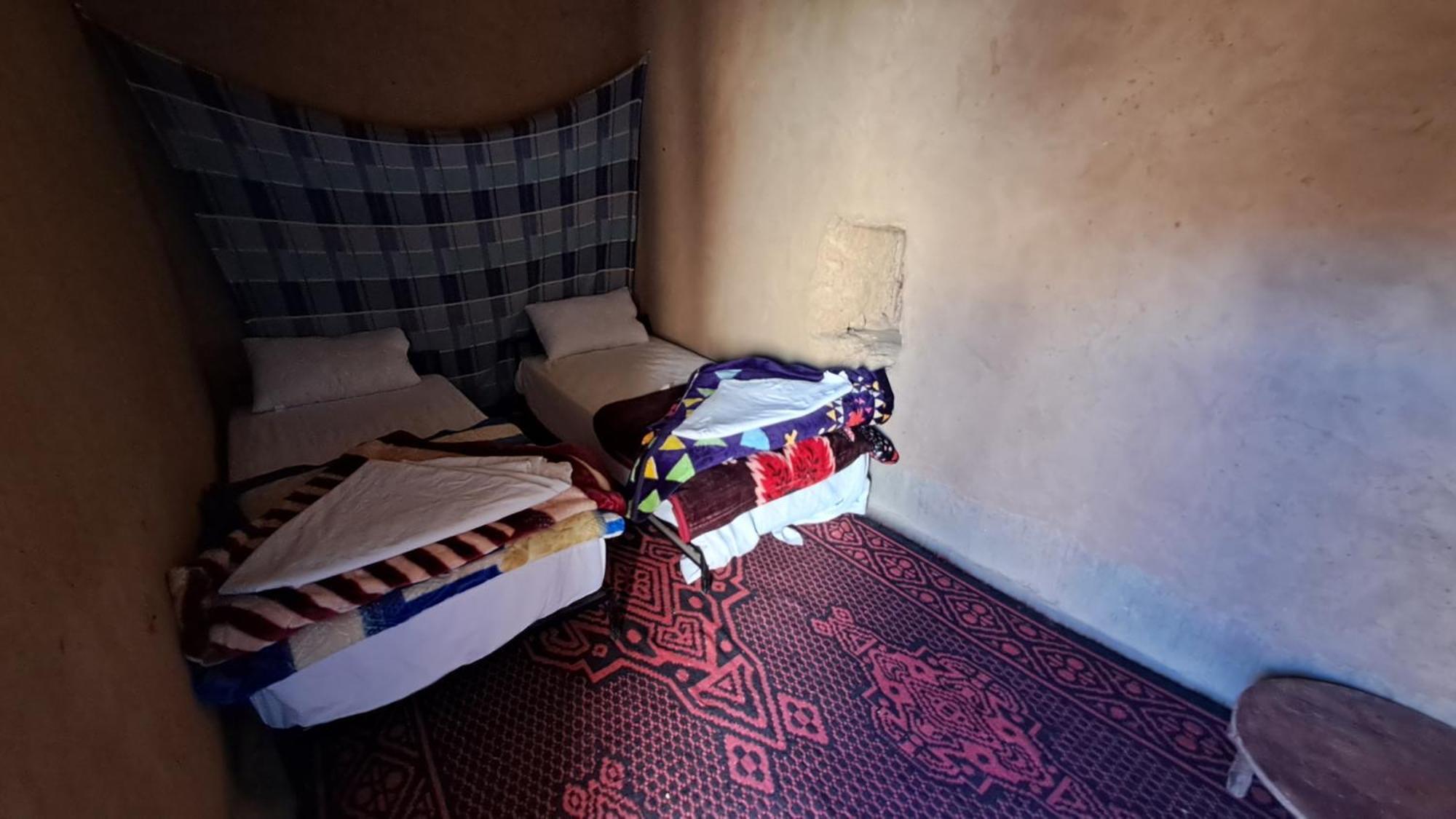 La Petite Maison Du Lac Iriki Foum Zguid Exteriör bild